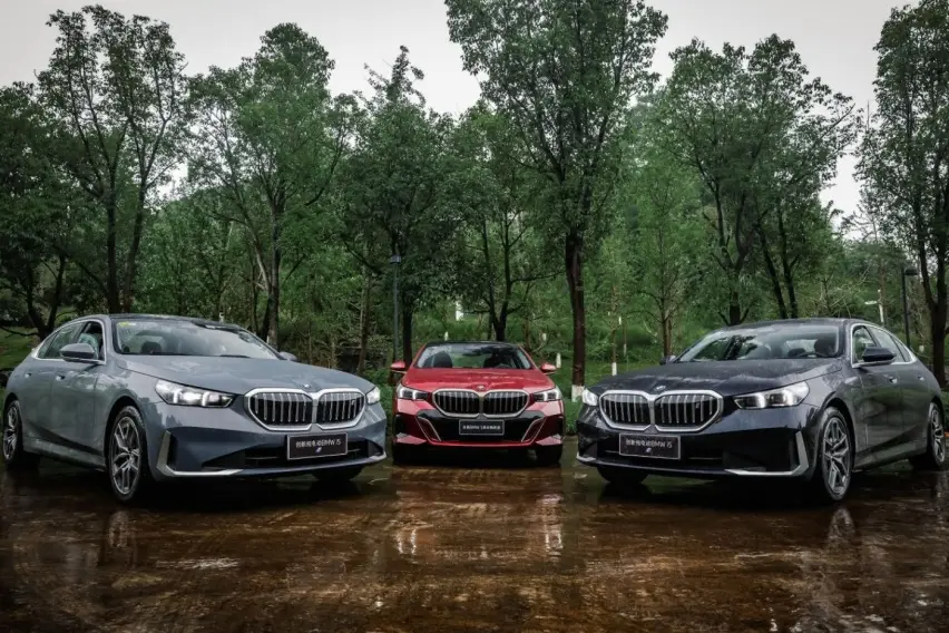 全新BMW 5系：将安全作为设计核心的典范_全新BMW 5系：将安全作为设计核心的典范_全新BMW 5系：将安全作为设计核心的典范